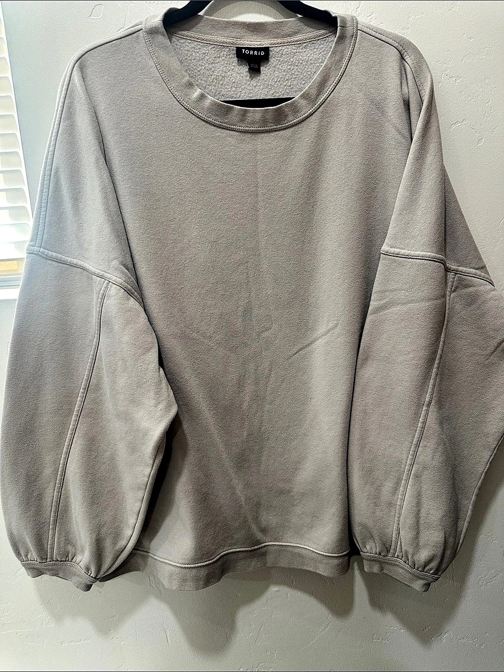 Torrid Gray Long Sleeve Sweatshirt size 1